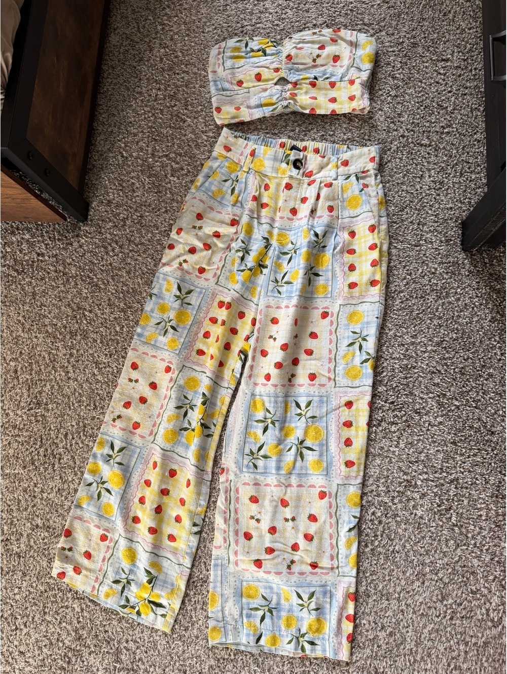 Two-Piece Set with Strawberry and Lemon Print - Size M
